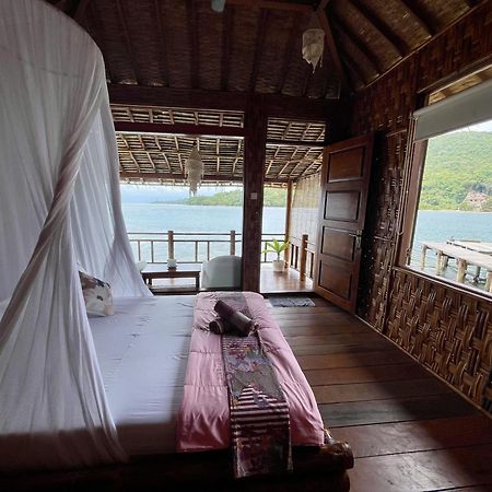 Floating Paradise Karimunjawa-Inseln Exterior foto