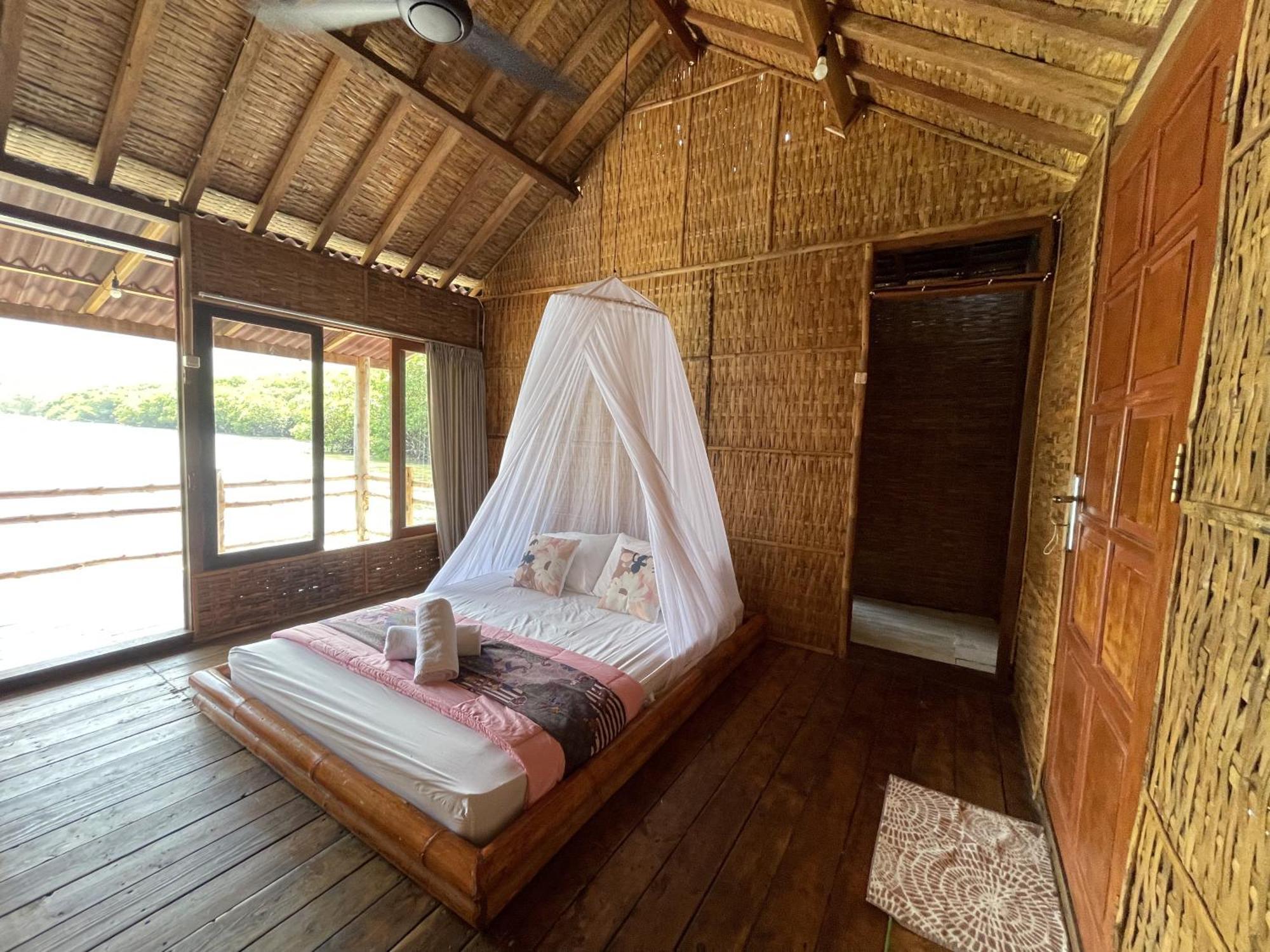 Floating Paradise Karimunjawa-Inseln Exterior foto
