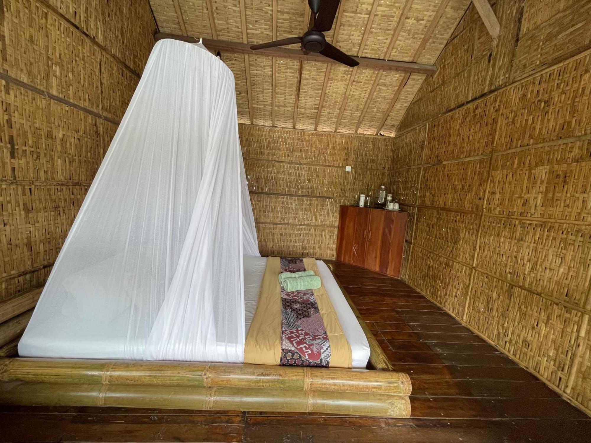 Floating Paradise Karimunjawa-Inseln Exterior foto
